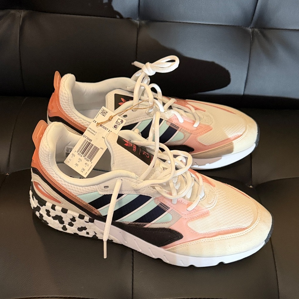 Adidas Women's Pink and Black Sneakers